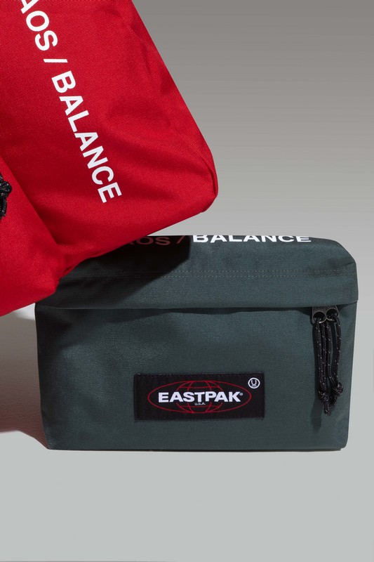 vers Gemiddeld Nadeel Undercover x Eastpak: la nuova colorata ed audace linea di zaini