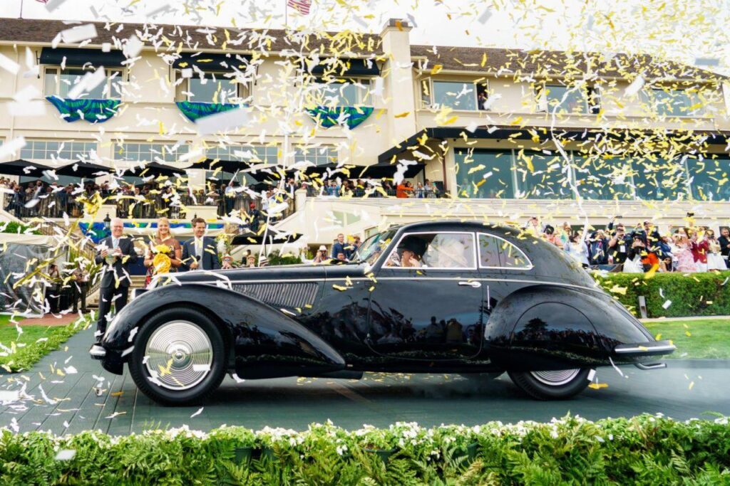 Alfa Romeo 8C 2900B Touring vince a Pebble Beach