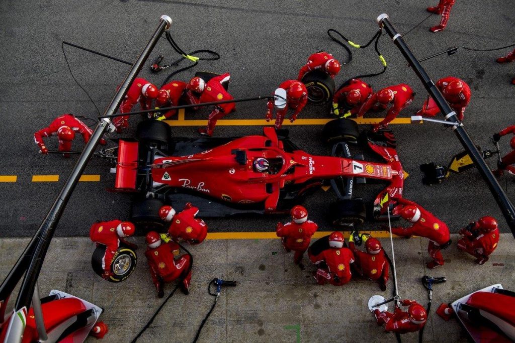 GP Monza 2018 Ray-Ban Scuderia Ferrari: la pit-stop experience con Sebastian Vettel
