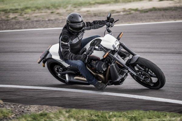 Harley-Davidson FXDR 114