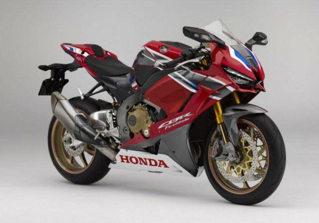 Honda CBR1000RR Fireblade 2019, mostro da 212CV!