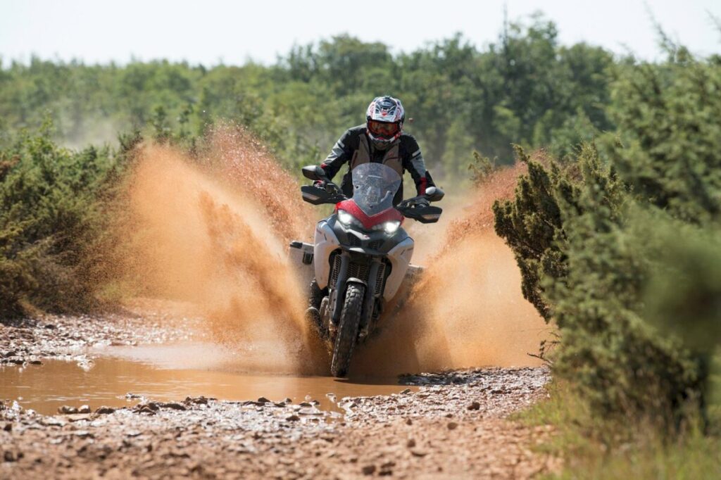 Ducati Multistrada 1260 Enduro: oltre i confini