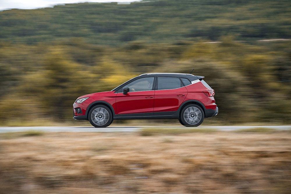 Seat Arona TGI è il primo SUV a metano al mondo, prezzi e disponibilità