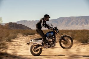 Triumph-Scrambler-1200-XE-01