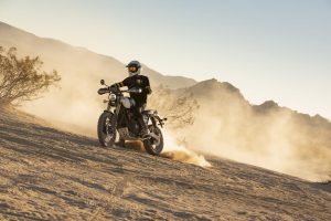 Triumph-Scrambler-1200-XE-02