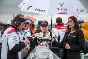 Paddock-Girls-Valencia-MotoGP-19