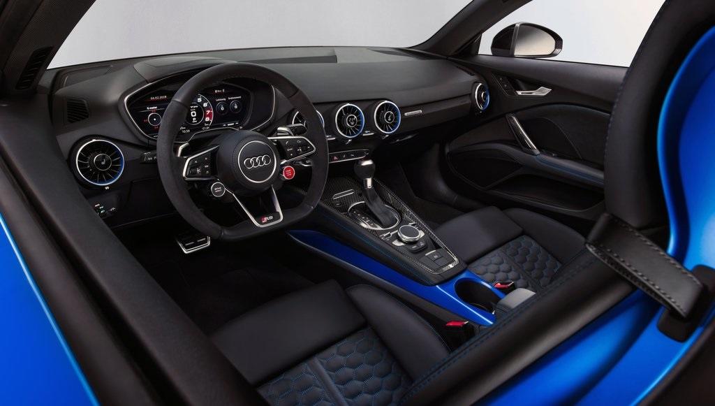 nuova-Audi-TT_RS_Coupe-infotainment