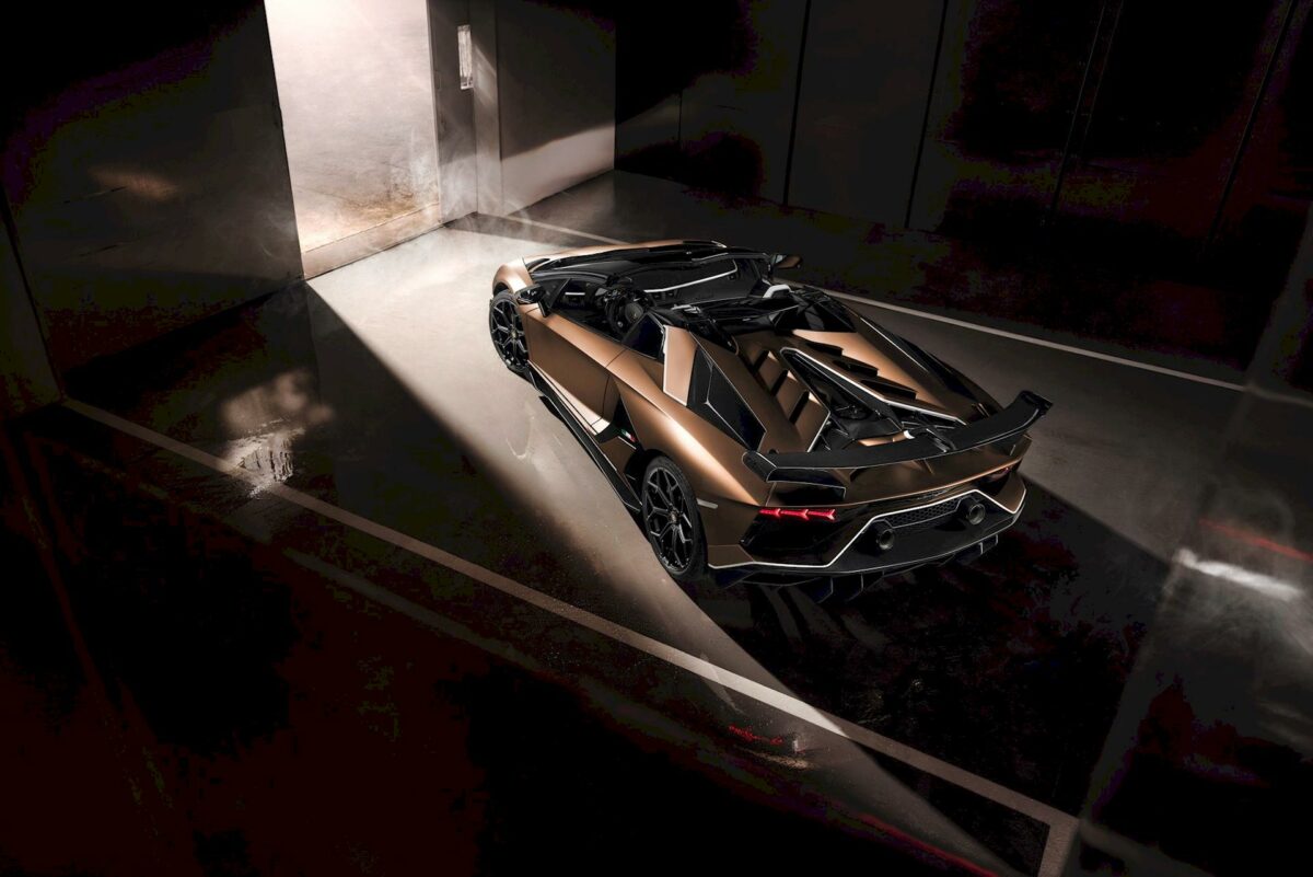 Lamborghini Aventador SVJ Roadster