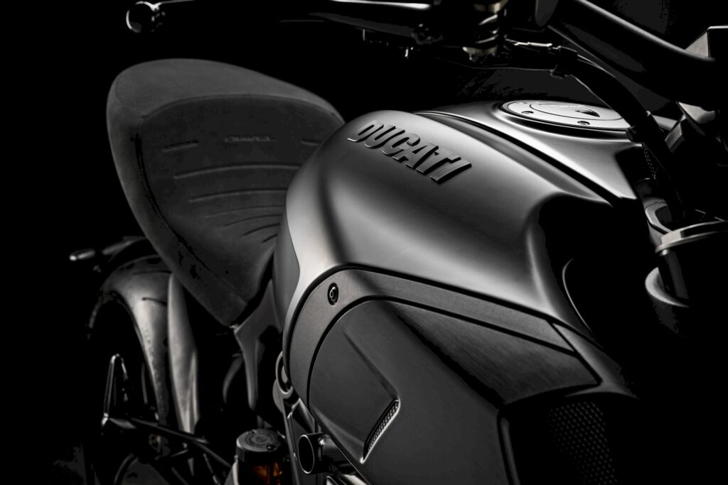 Ducati Diavel 1260 MY 2020: prezzo e nuovi colori [Video]