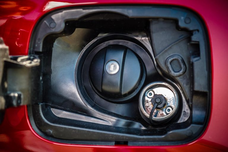 Come funzionano le auto a GPL, cosa cambia per chi guida