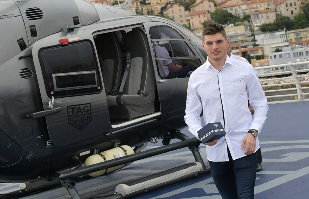 TAG Heuer Monaco 1969 – 1979: Max Verstappen svela il nuovo segnatempo