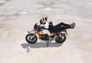 Ewan McGregor Moto Guzzi (2) (Large)