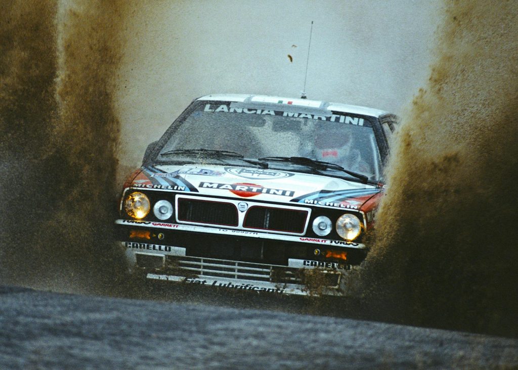Lancia Delta HF Integrale al Rally di Sanremo 1988: il suono originale [video]