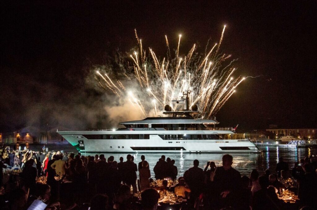 Riva Yacht 50 metri: Race, svelato nella meravigliosa cornice dell’Arsenale di Venezia