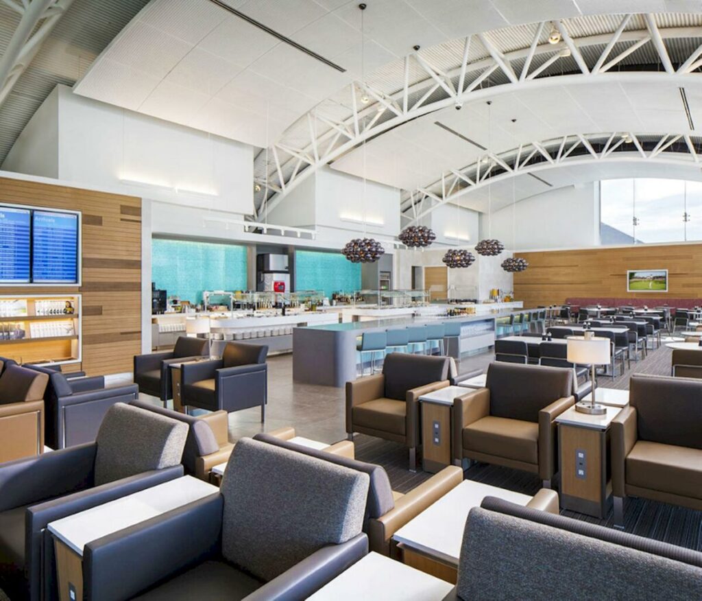 American Airlines Premium Lounge: il vino italiano