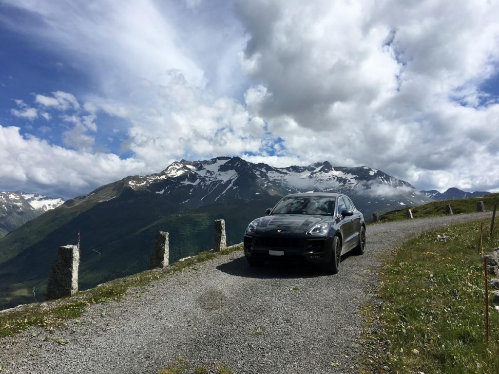 Svizzera vacanze off road: gli itinerari tra la natura alpina e le fortezze militari