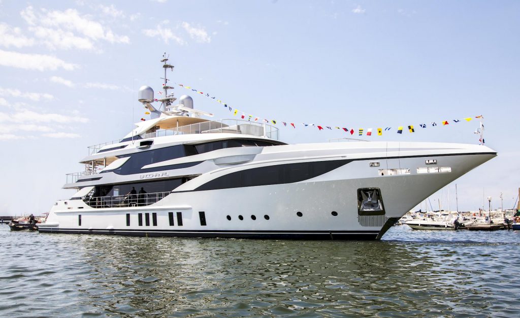Benetti FB703 M/Y Bacchanal: varato il mega yacht custom di 47 metri