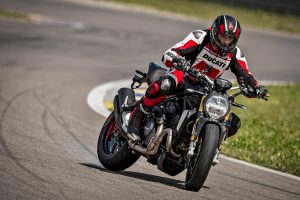 Ducati Monster 1200 S Black on Black