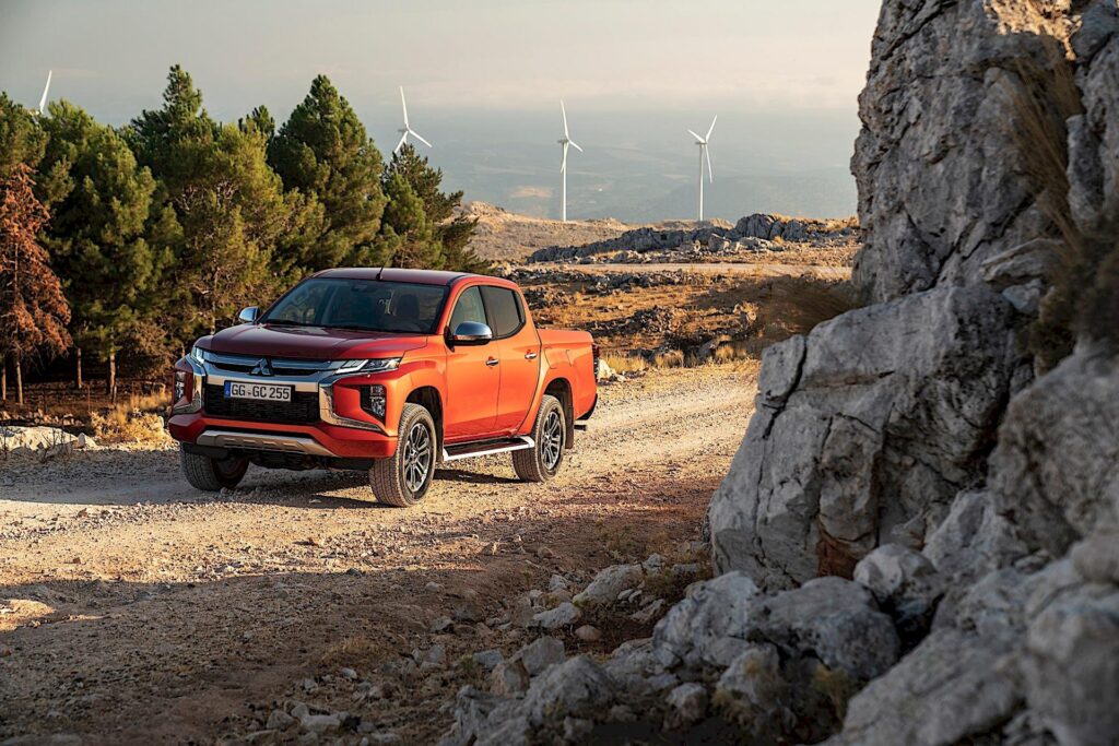 Mitsubishi L200: la sesta generazione del pickup solido come una roccia