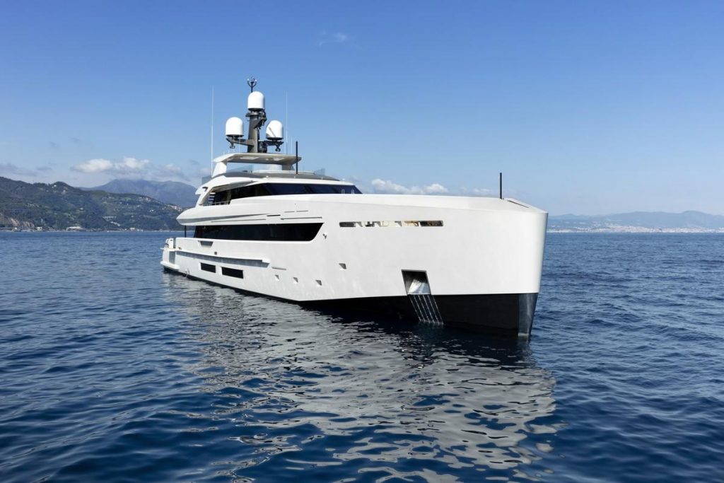 Tankoa Yacht 50m Bintador: design contemporaneo e il sistema ibrido