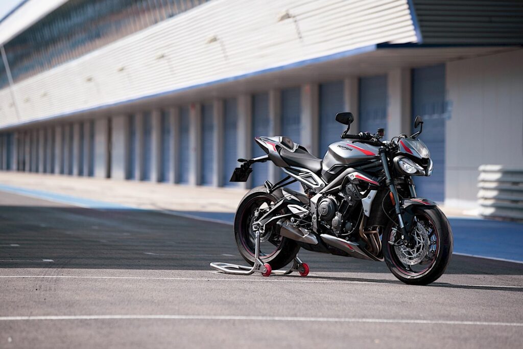 Triumph Street Triple RS MY 2020: dati tecnici della naked 3 cilindri da 765 cc