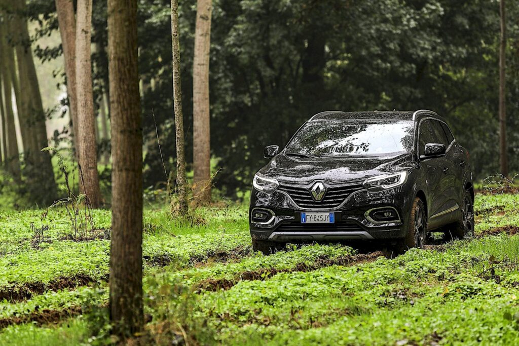 Renault Kadjar, la versione black è cattivissima