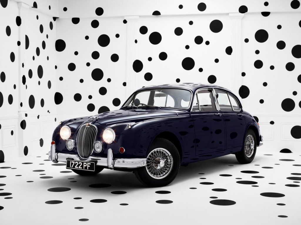 Jaguar Mk 2 60 anniversario: la celebre auto inglese fotografata da Rankin