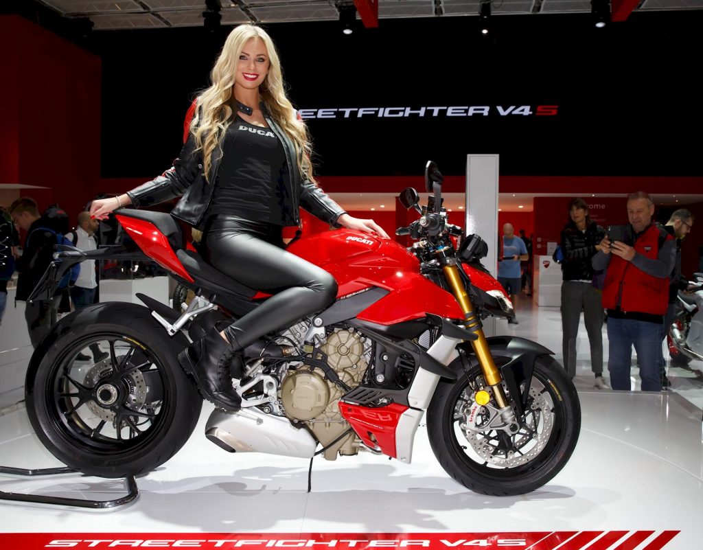 Ducati Streetfighter V4: prezzo e dati della nuova naked esagerata da 208 CV