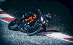 KTM 1290 Super Duke R 2020