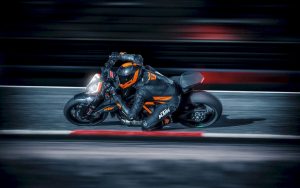 KTM 1290 Super Duke R 2020