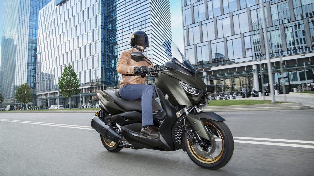 Yamaha XMAX 2020: scooter sportivo nelle cilindrate 125, 300 e 400 cc