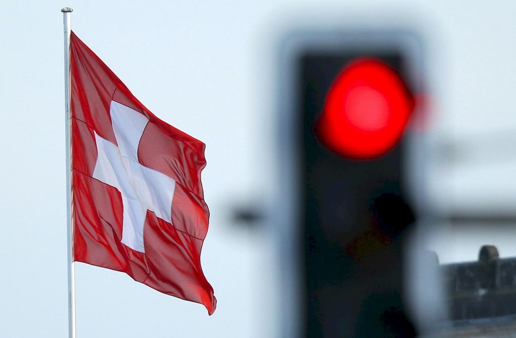 No, in Svizzera non bloccano le auto elettriche