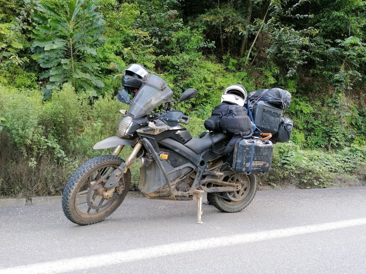 Viaggio moto elettrica Africa