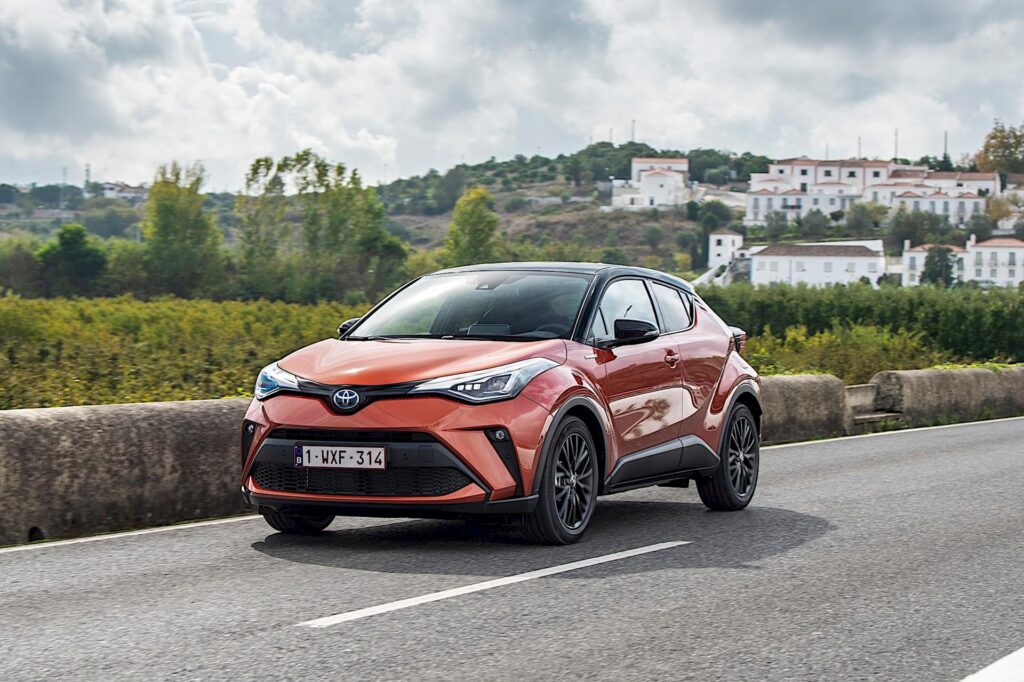 Toyota C-HR: l’ibrido “su misura”  [Test Drive]