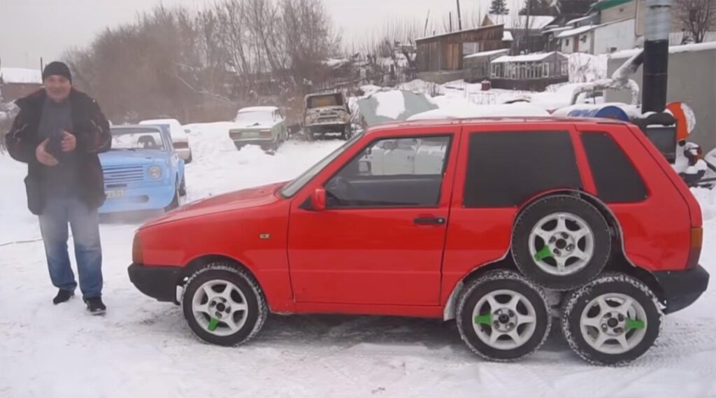 Fiat Uno a OTTO ruote: stravagante creazione russa [Video]