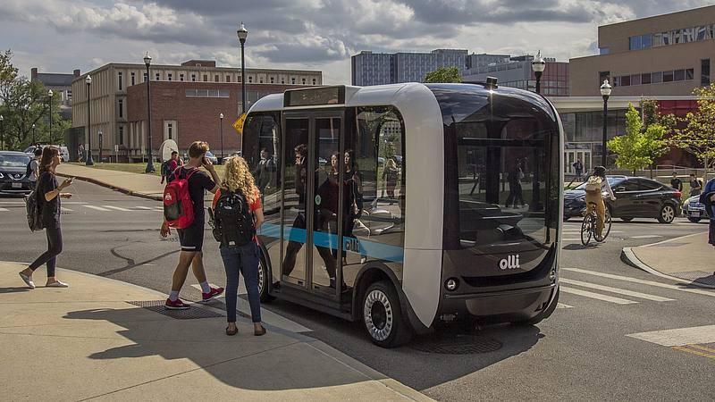 Guida autonoma Torino: il debutto di Olli, il minibus elettrico