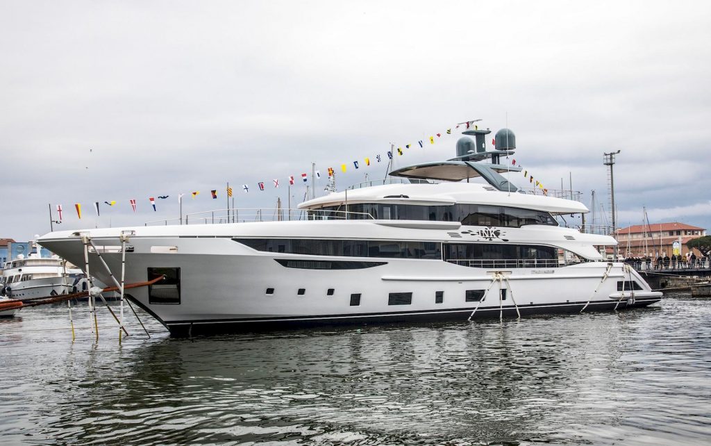 Benetti Diamond 145, nuovo yacht di 44 metri in vetroresina