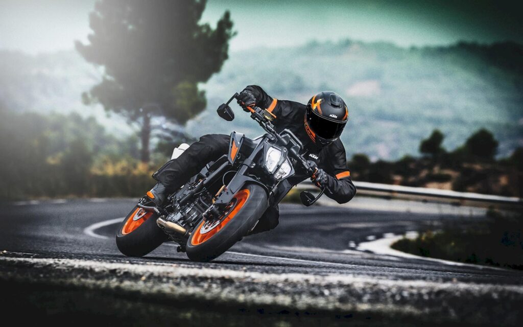 KTM promozioni gamma stradale e fuoristrada