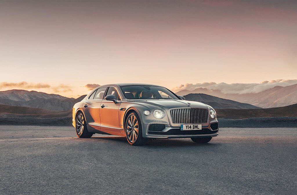 Bentley Flying Spur 2020: tutte le informazioni, prezzi e motori