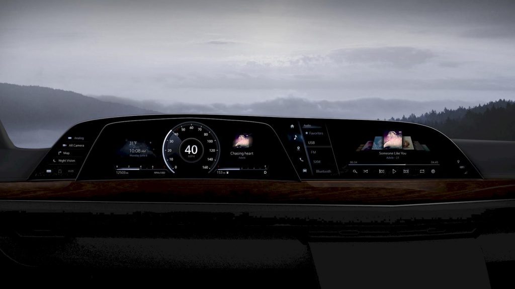 Nuova Cadillac Escalade 2021: il primo cruscotto P-OLED di LG