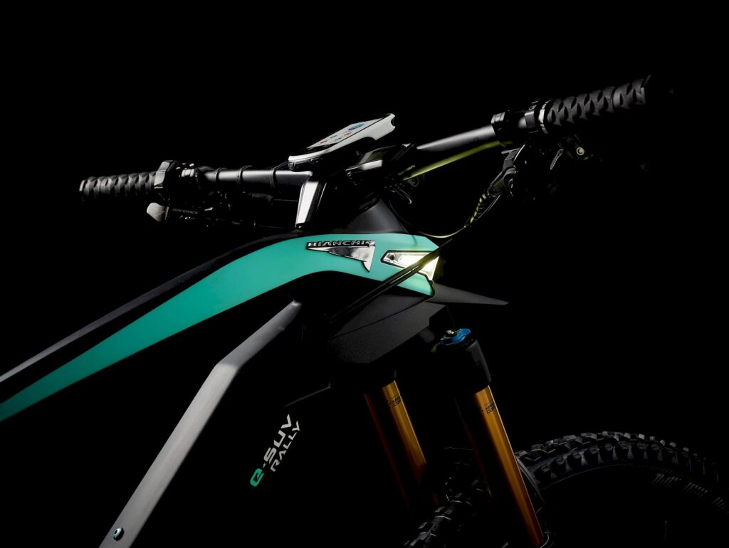 Bianchi e-SUV bici elettrica declinata in tre versioni: prezzi, caratteristiche e foto