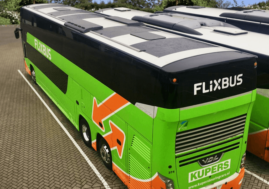 Flixbus: pannelli solari per consumare meno