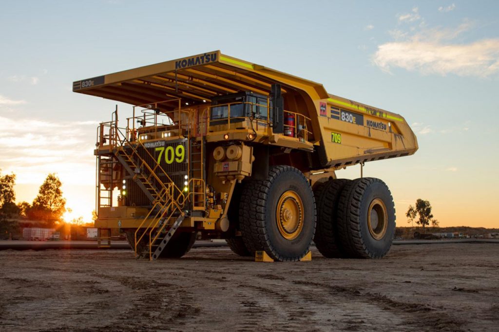 Il veicolo elettrico più grande del mondo lavora… in miniera!