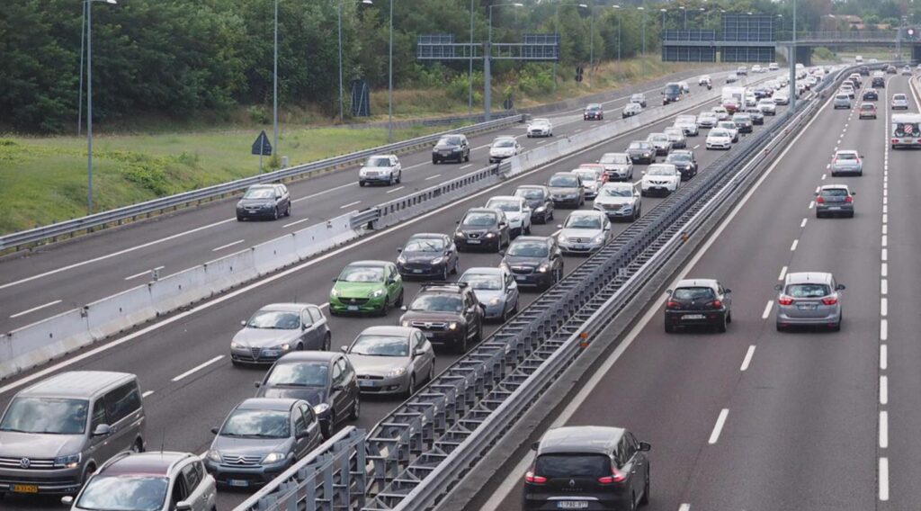 Questi sono i giorni da evitare per l’esodo estivo per non rimanere intrappolati in autostrada