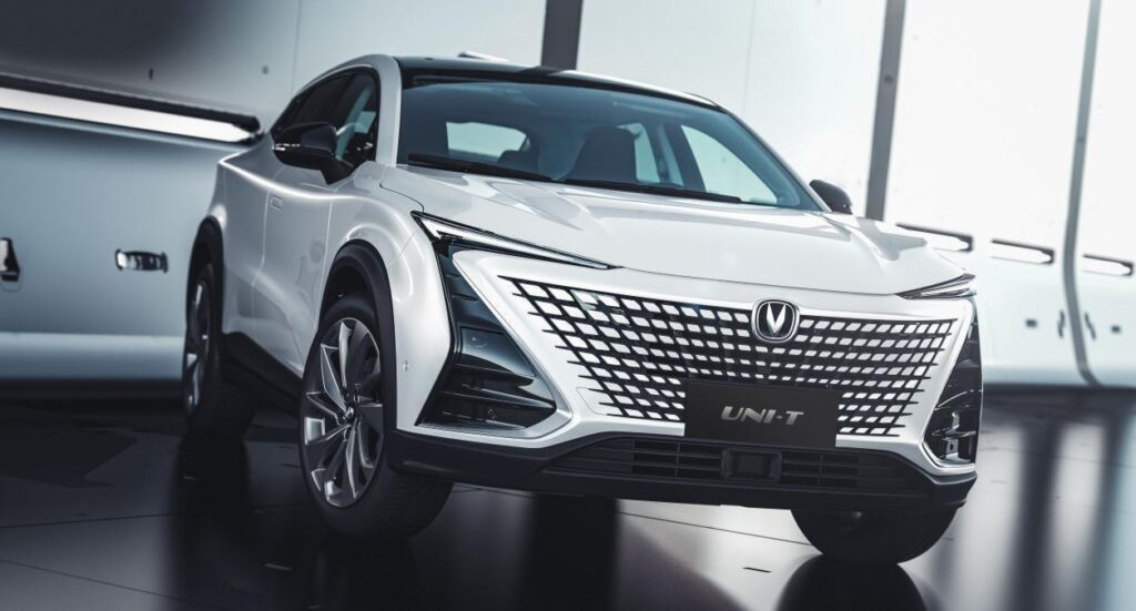 Changan Automobile UNI-T: il SUV futuristico made in Cina