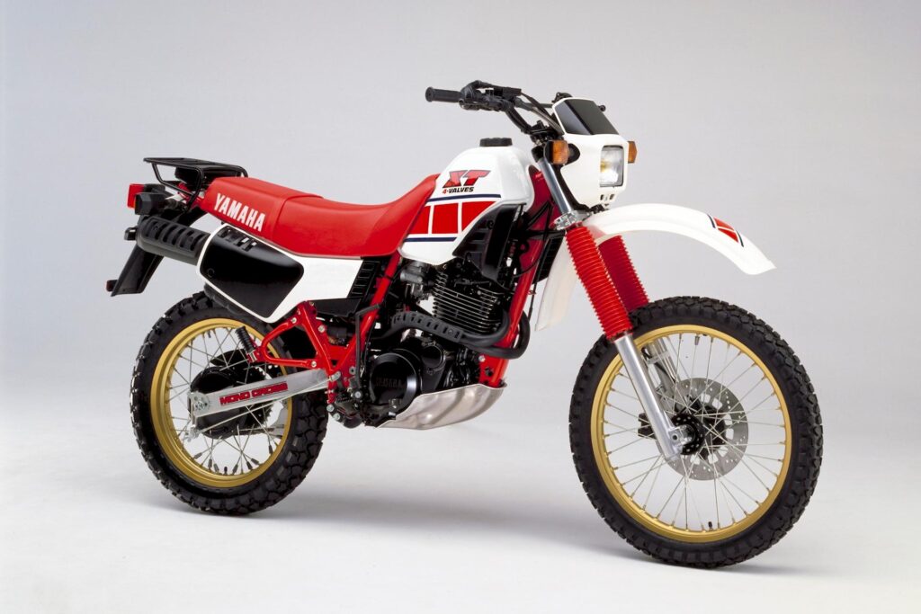 Yamaha XT 500 e 600: tutto sulle enduro mito degli anni 70 e 80