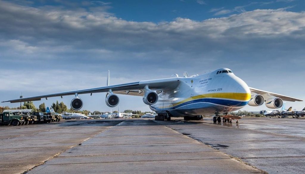 Antonov 225: il più grande aereo del mondo contro il coronavirus