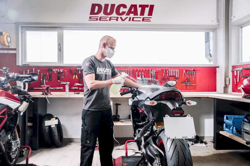 Ducati, estensione garanzia e aggiornamenti software gratuiti