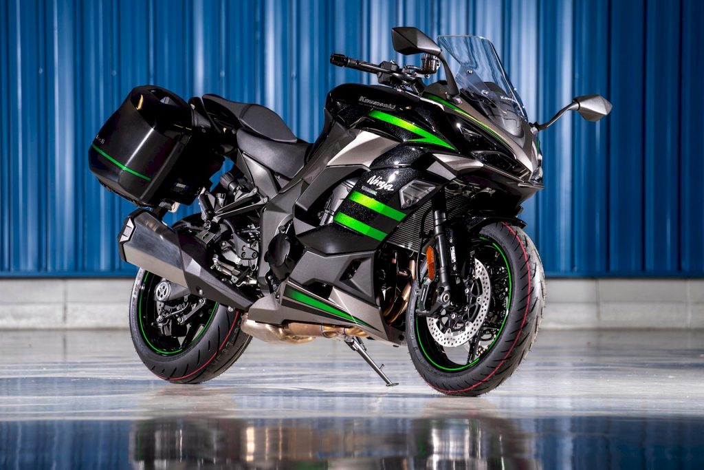 Promozione Kawasaki, Ninja 1000SX con valigie laterali in omaggio