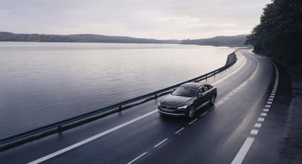 Volvo auto velocità 2020: limitata a 180 km/h e dispositivo Care Key